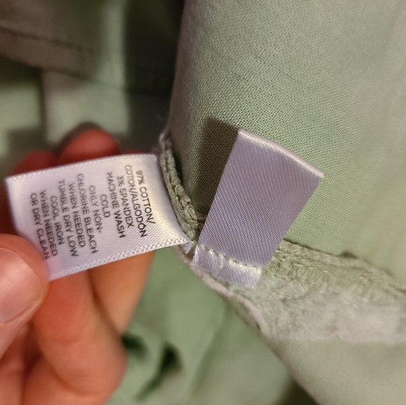 Loft LIKE NEW sage green Riviera shorts - Picture 7 of 7